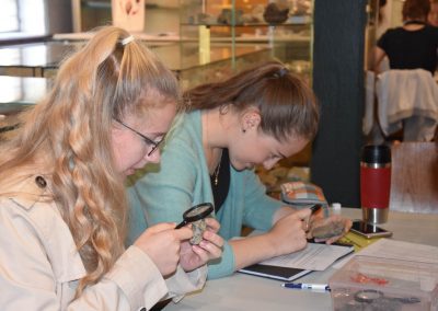Exkursion zur Evolution - Untersuchung von Trilobiten